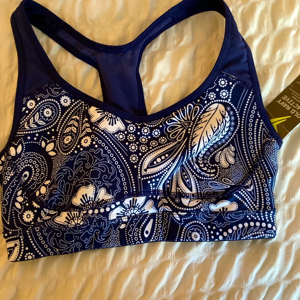 Old Navy Sports bra NWT